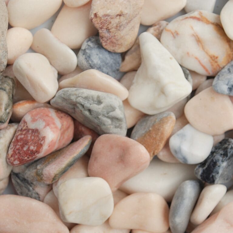 Flamingo Pebbles 40mm Down