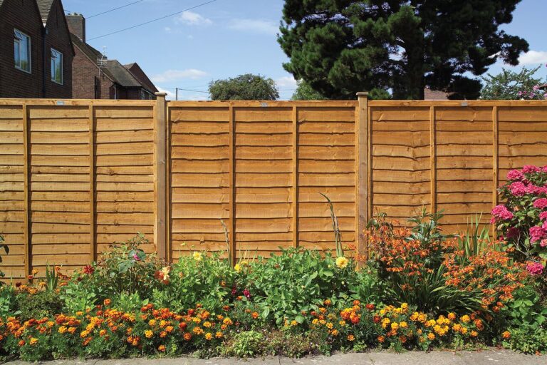 Waneylap Fence Panels